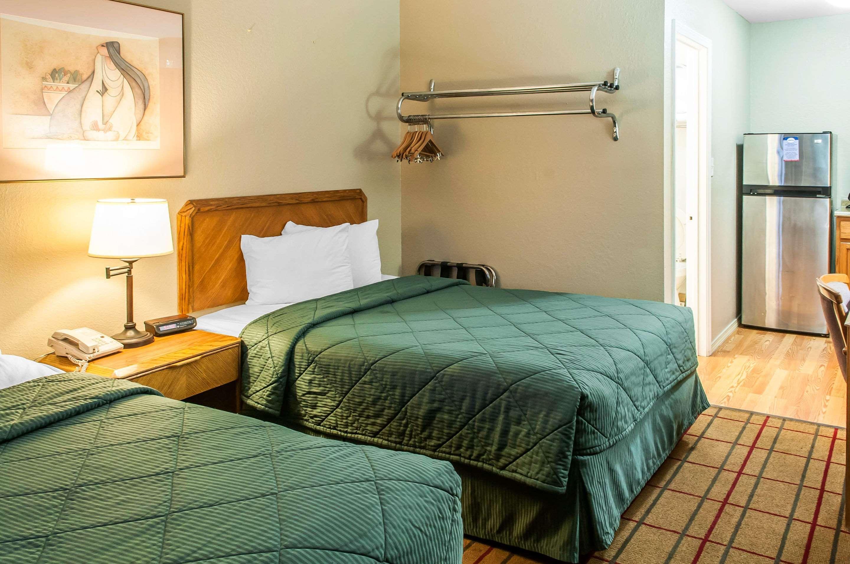 Rodeway Inn East Αλμπουκέρκι Εξωτερικό φωτογραφία